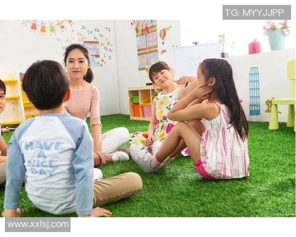 喂奶足球抱：亲子互动中的温馨时刻与快乐分享